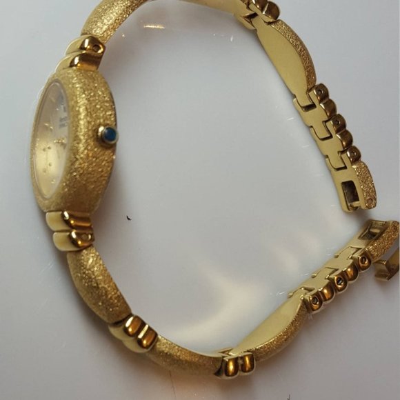 Working Armitron Now Diamond Chip One Jewel - Picture 4 of 8